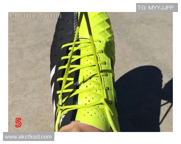 足球明星如何通过绑手腕提升比赛表现与个人风格的独特魅力分析