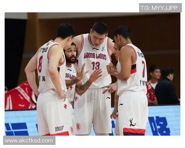 广州篮球队与重庆篮球队赛后分析实力对比与战术总结