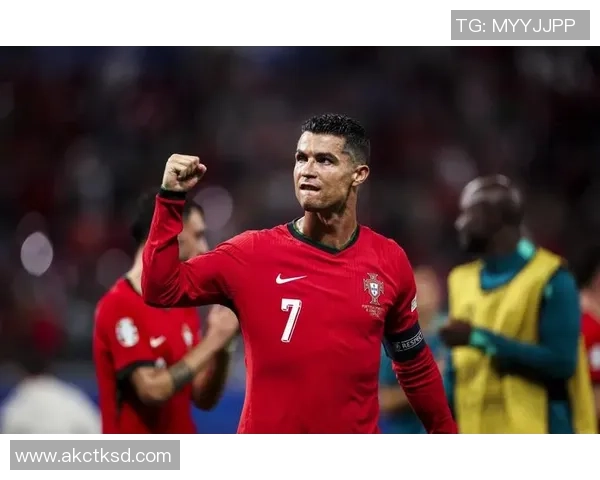 足球明星C罗在比赛中的精彩表现与传奇时刻回顾